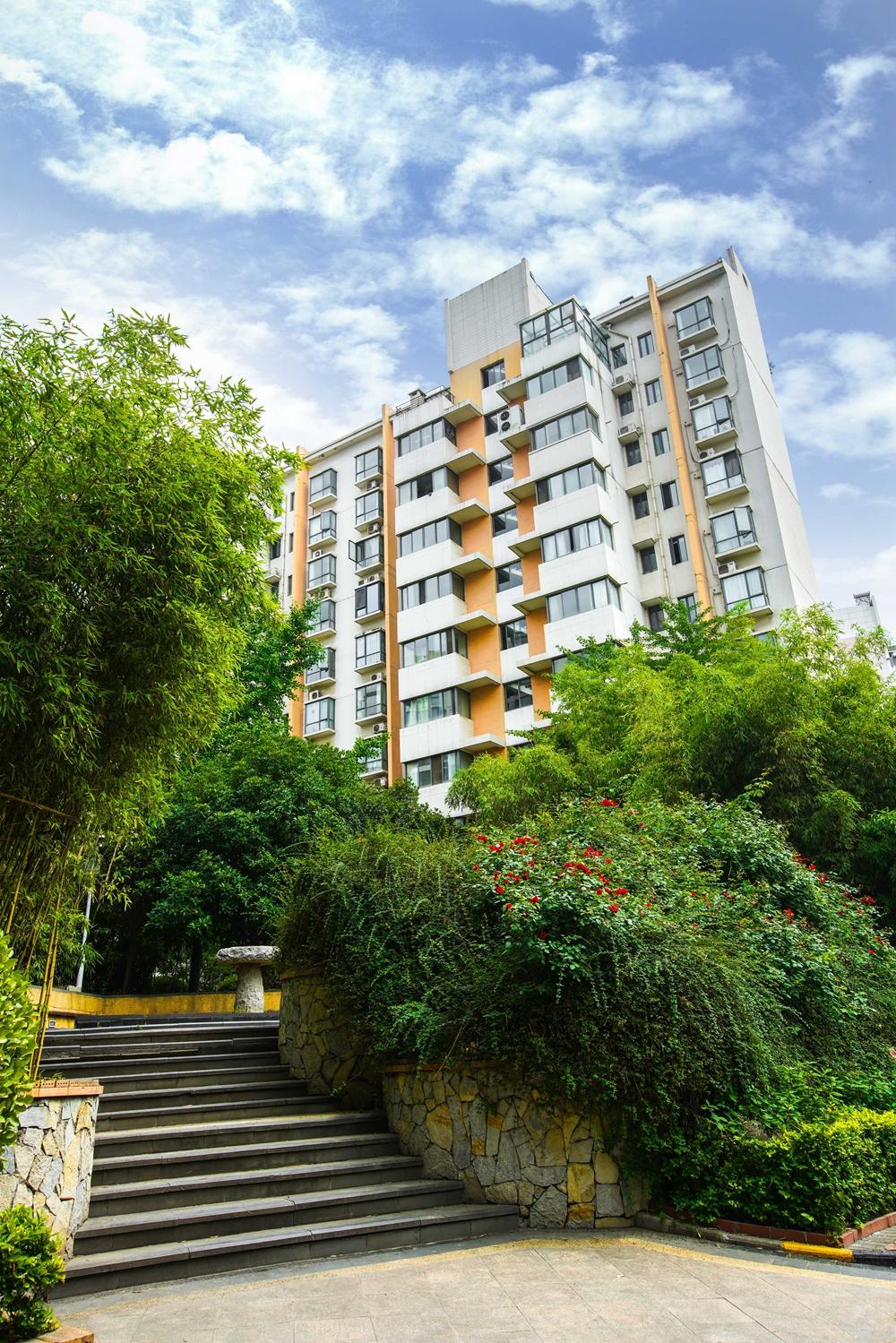 亚洲第一狼人伊人av